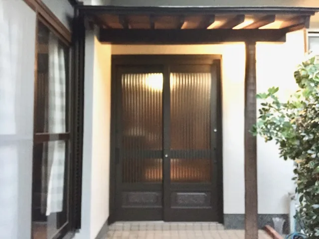 １日でできる玄関ドアの取替え工事