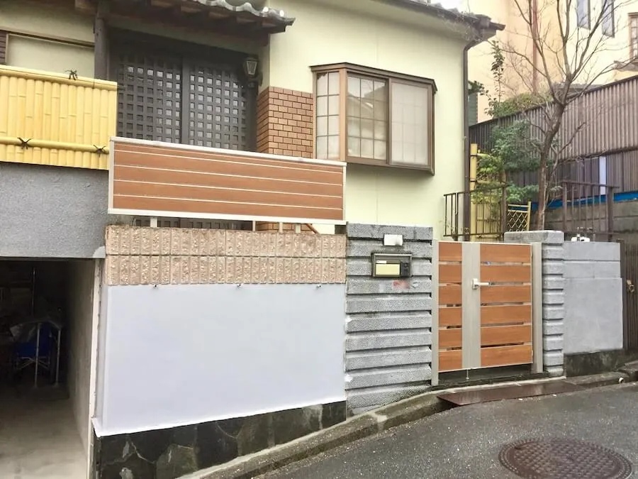 地盤沈下した玄関廻り改修工事